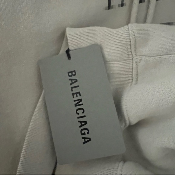 Balenciaga Paris Fashion Hoodie new… - Picture 7 of 10